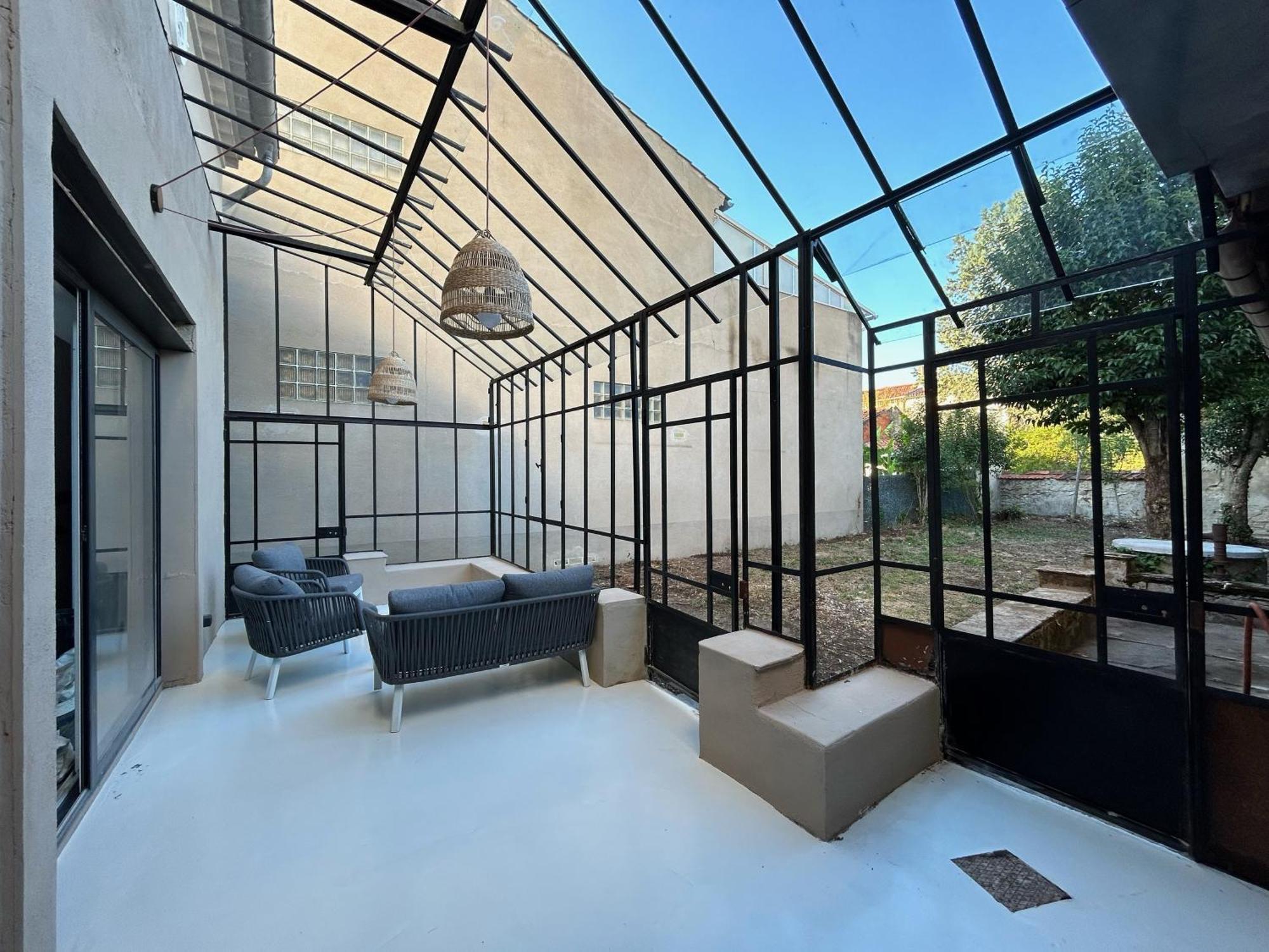 Charmante Maison De Ville Avec Jardin - Miamor Кастр Екстериор снимка